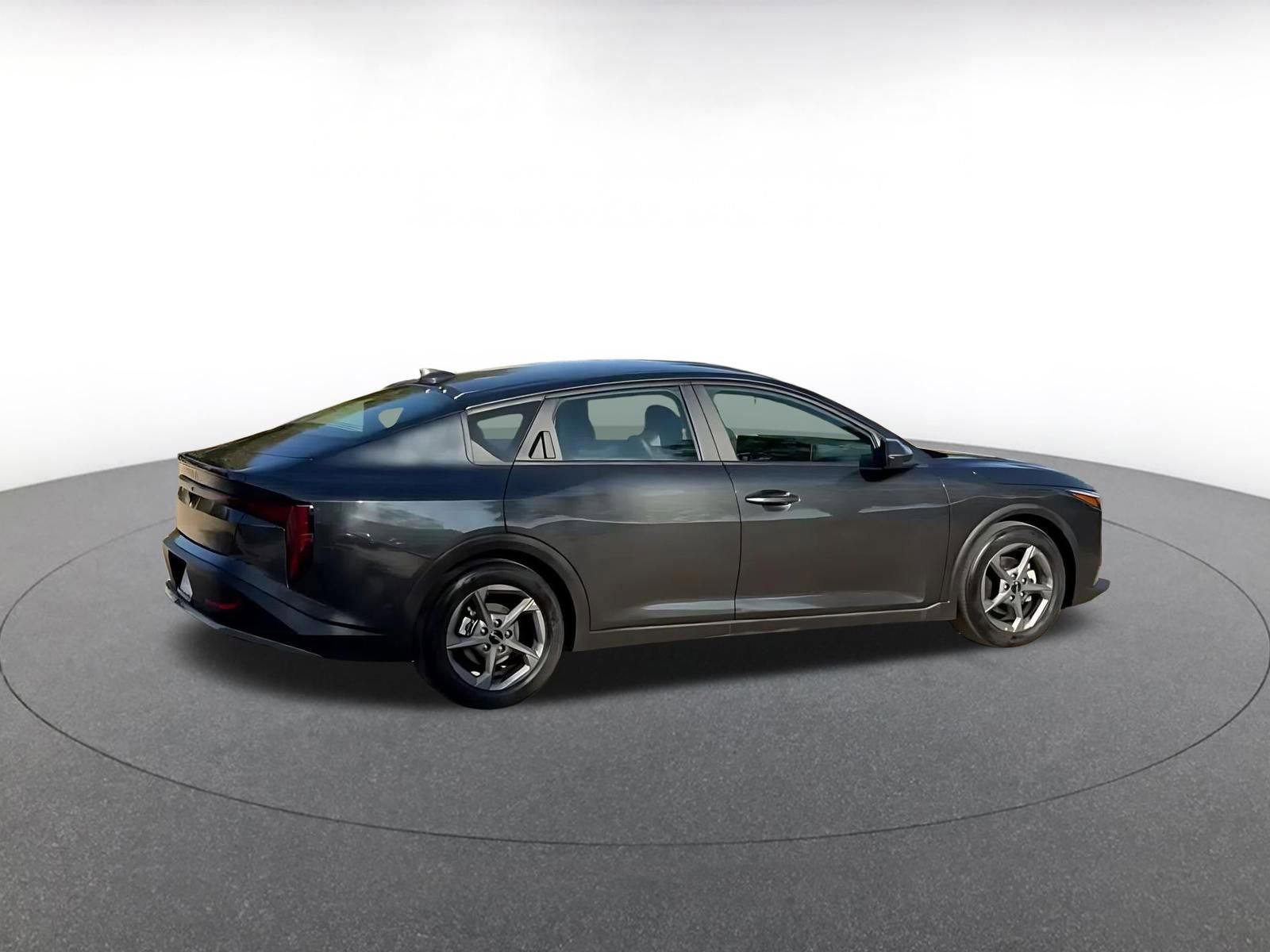 Used 2025 Kia K4 FWD image 15