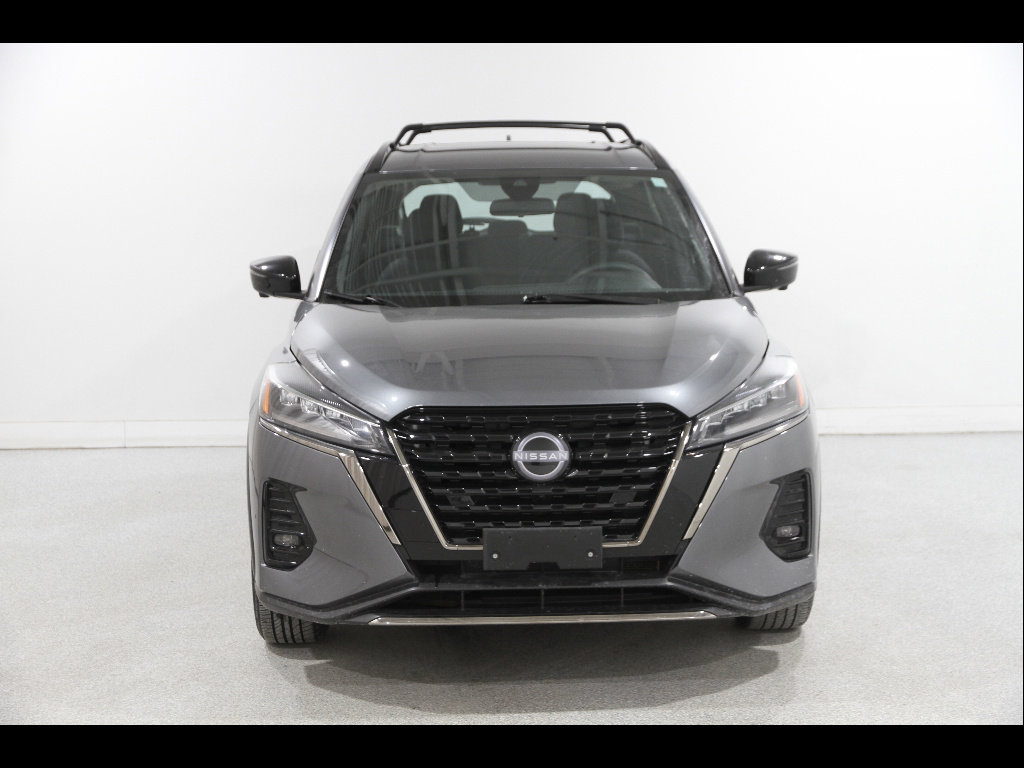 Used 2024 Nissan Kicks SR w/ Exterior Package FWD video 2