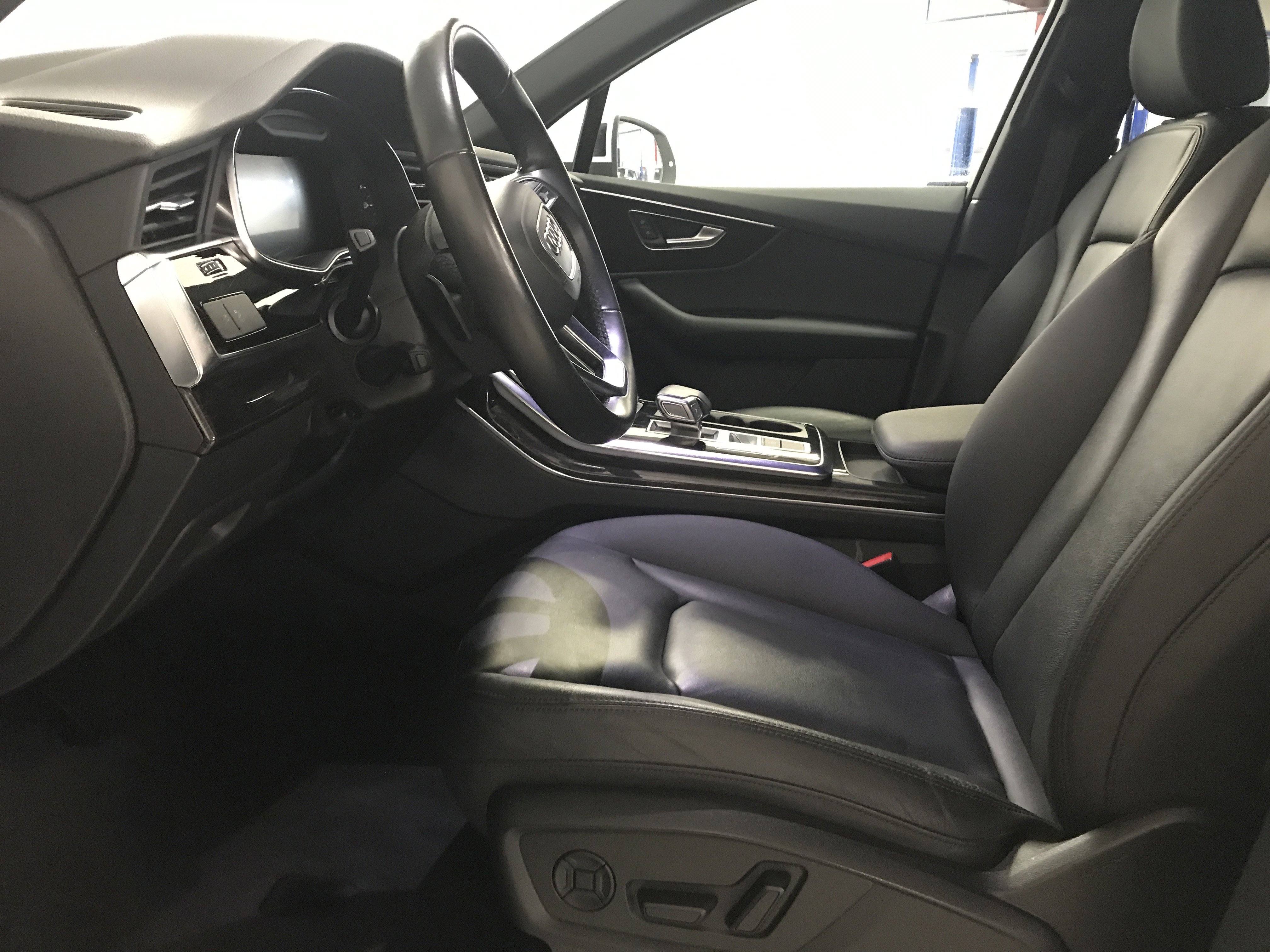 Used 2022 Audi Q7 2.0T Premium image 9