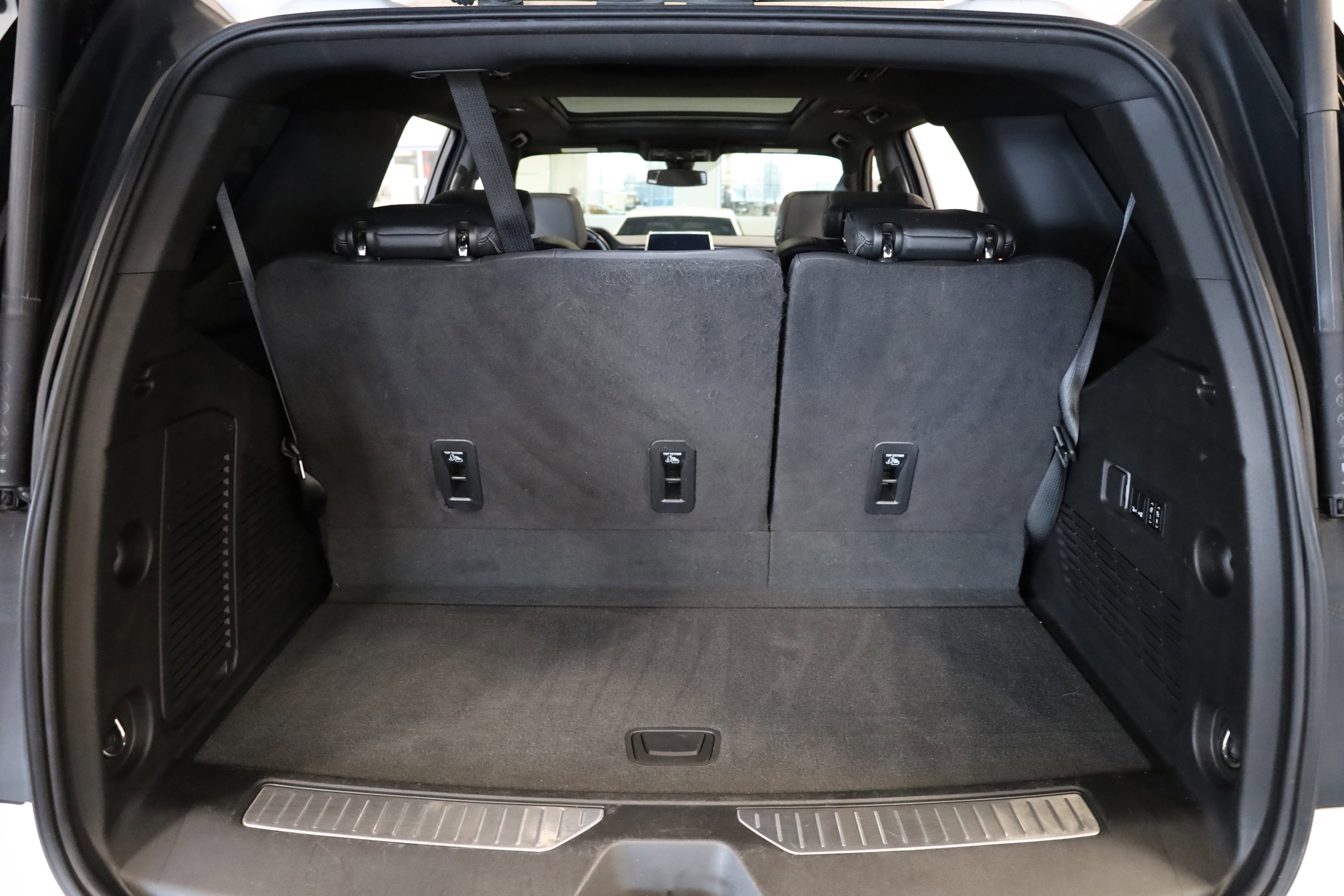 Used 2022 Chevrolet Tahoe RST w/ Luxury Package image 7