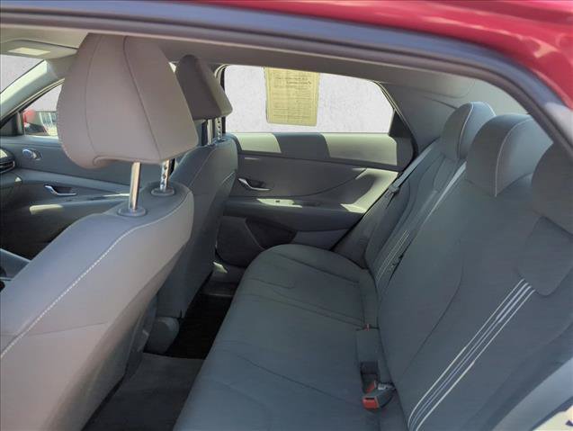 Used 2024 Hyundai Elantra SEL FWD image 17