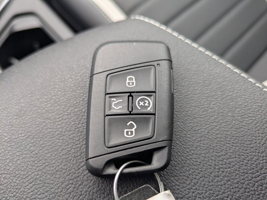 New 2026 Volkswagen Taos SEL AWD/4WD image 29