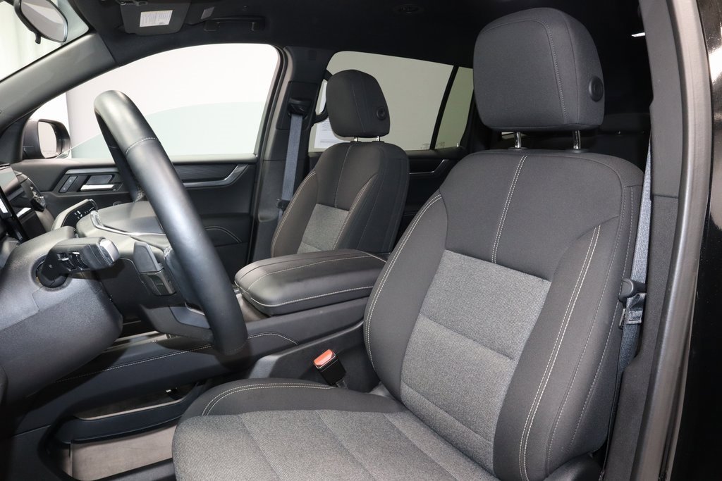 Used 2025 GMC Acadia Elevation image 23