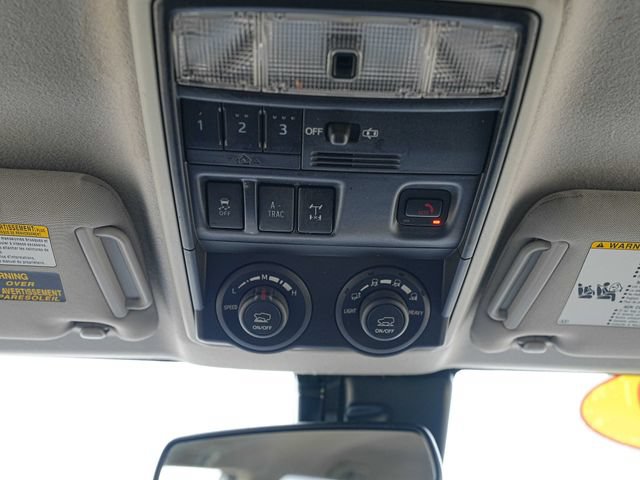 Used 2020 Toyota 4Runner TRD Off-Road Premium AWD/4WD image 38
