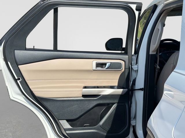 Used 2024 Ford Explorer XLT w/ Equipment Group 202A image 12