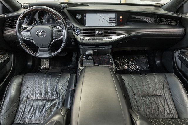 Used 2018 Lexus LS 500h AWD image 7