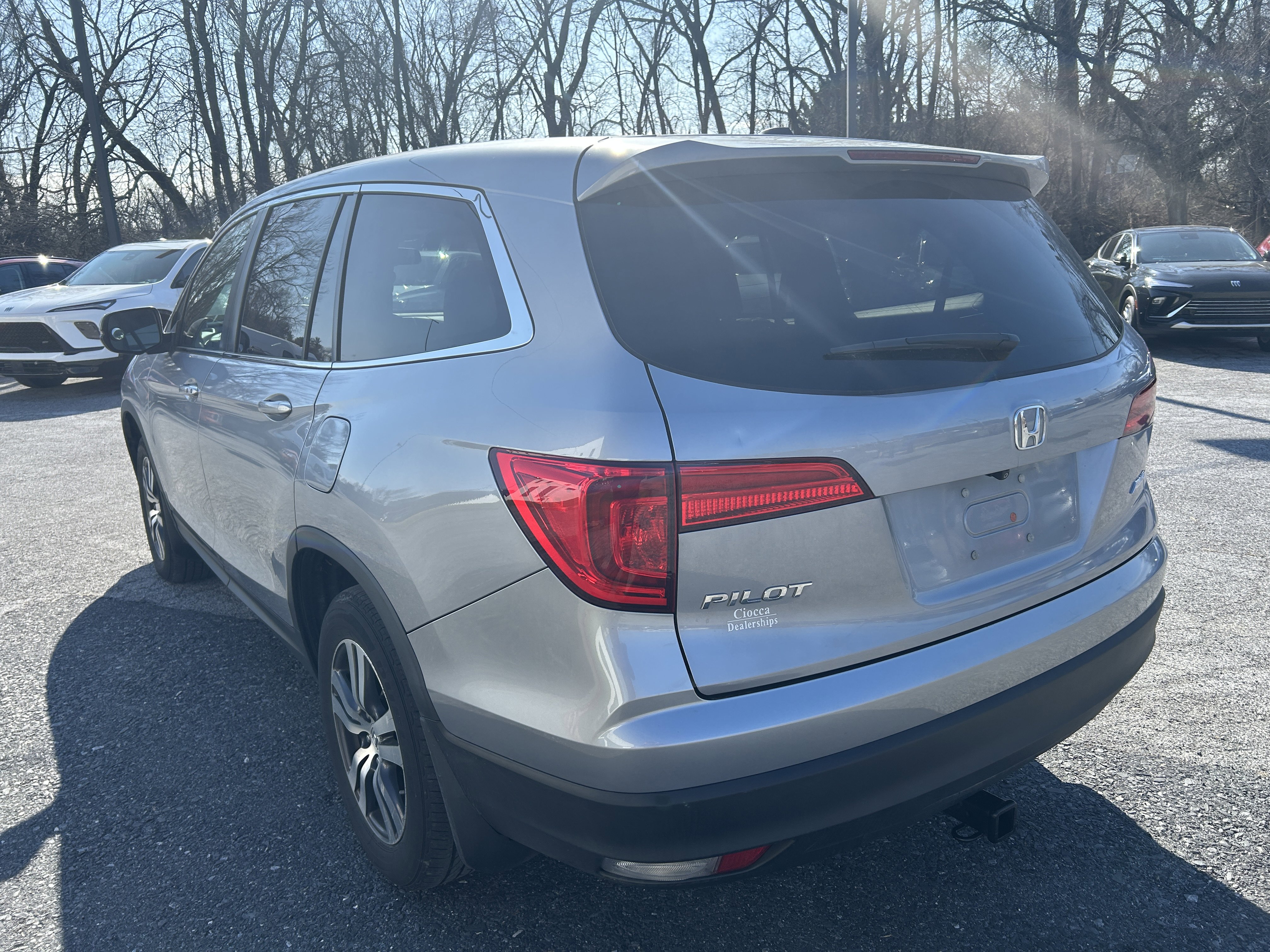 Used 2017 Honda Pilot EX-L image 6