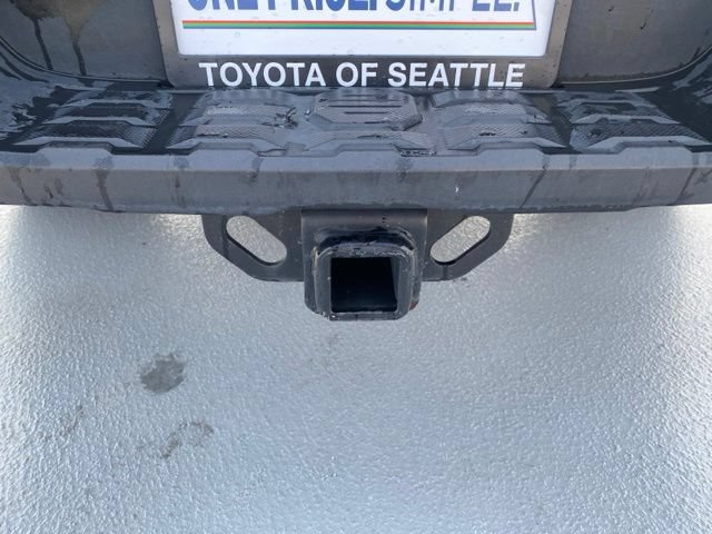 Used 2019 Toyota Tacoma TRD Off-Road w/ Technology Package AWD/4WD image 8