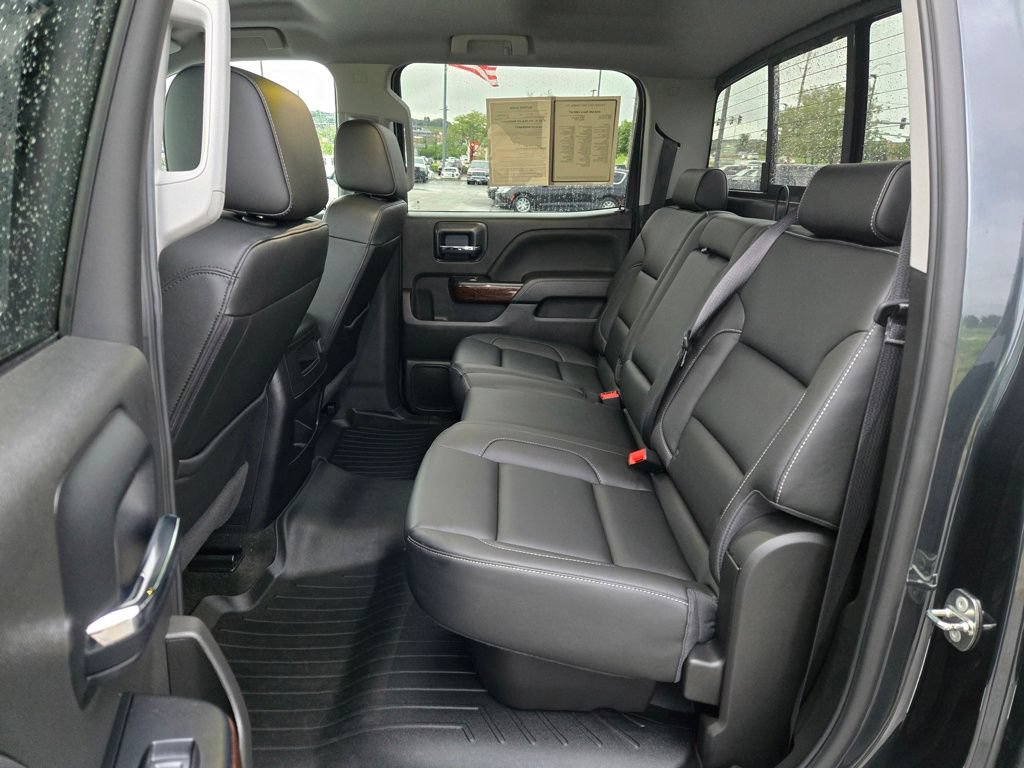 Used 2018 GMC Sierra 1500 SLT w/ SLT Premium Package AWD/4WD image 29