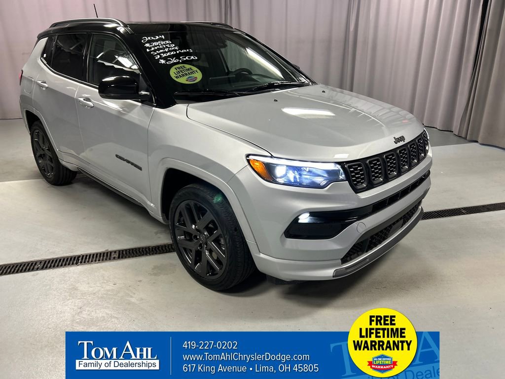 Used 2024 Jeep Compass Limited w/ High Altitude Package image 1