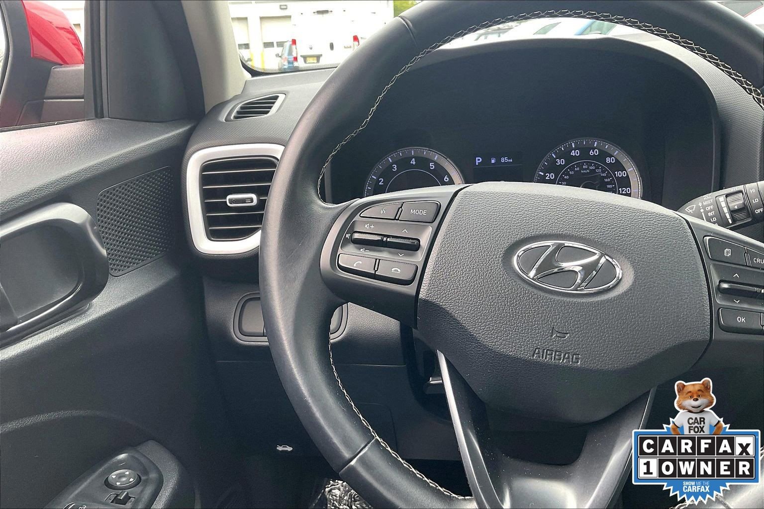 Used 2022 Hyundai Venue Limited w/ Cargo Package FWD image 23