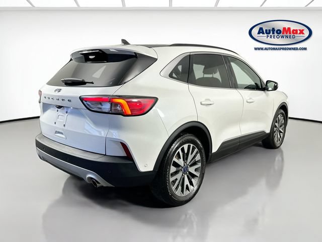 Used 2020 Ford Escape Titanium w/ Titanium Premium Package 2.0 AWD/4WD image 2