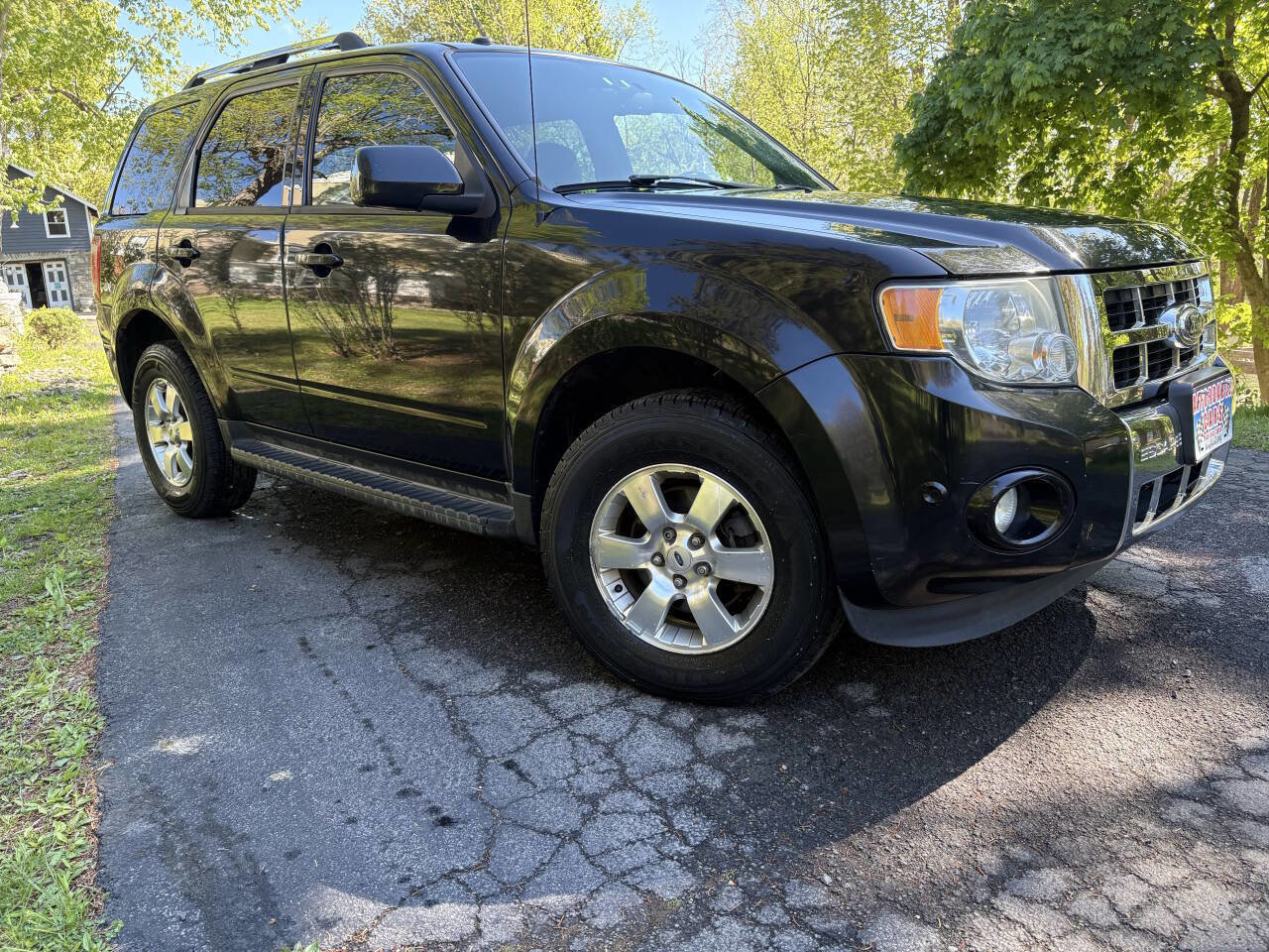 Used 2011 Ford Escape Limited w/ 302A Rapid Spec Order Code AWD/4WD image 1