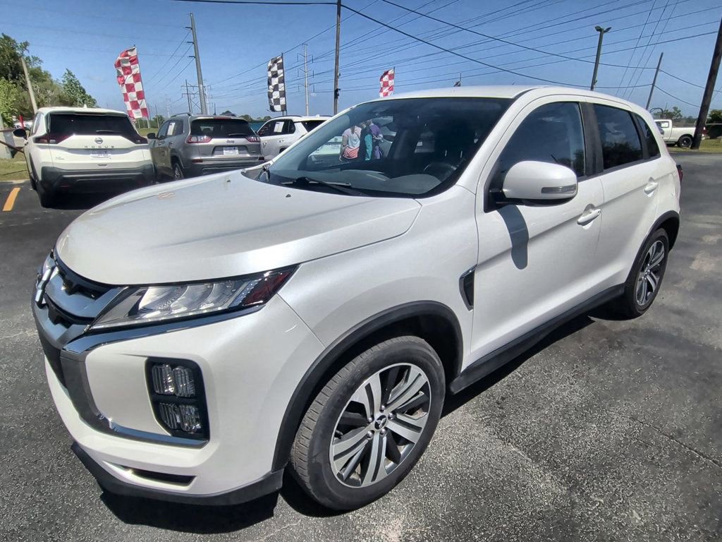 Used 2021 Mitsubishi Outlander Sport SE image 1
