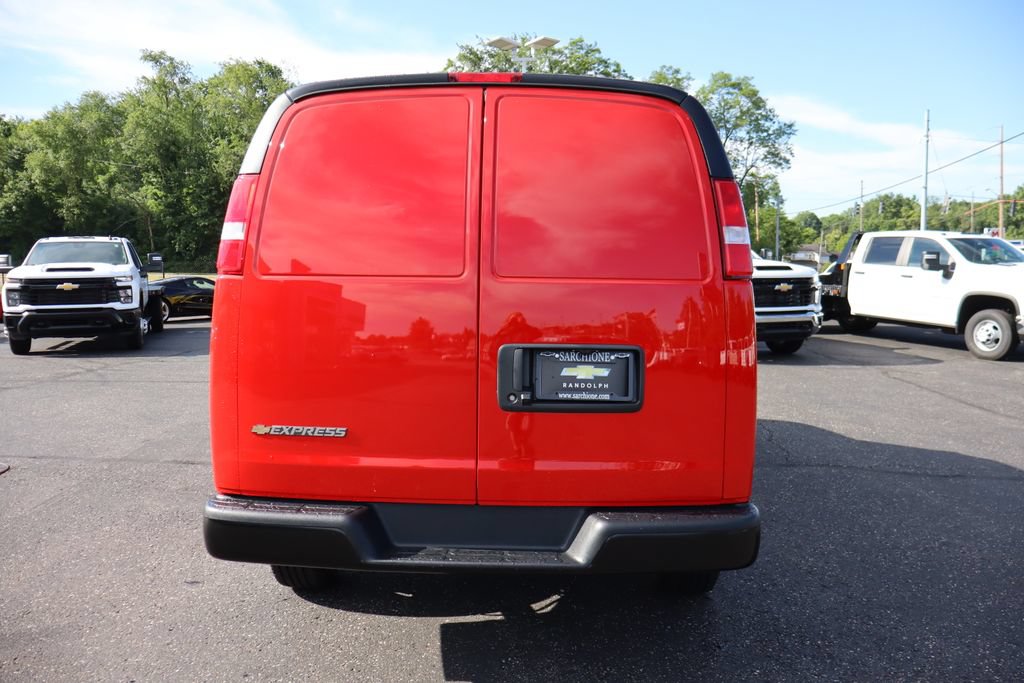 New 2026 Chevrolet Express 2500 w/ Driver Convenience Package RWD image 29