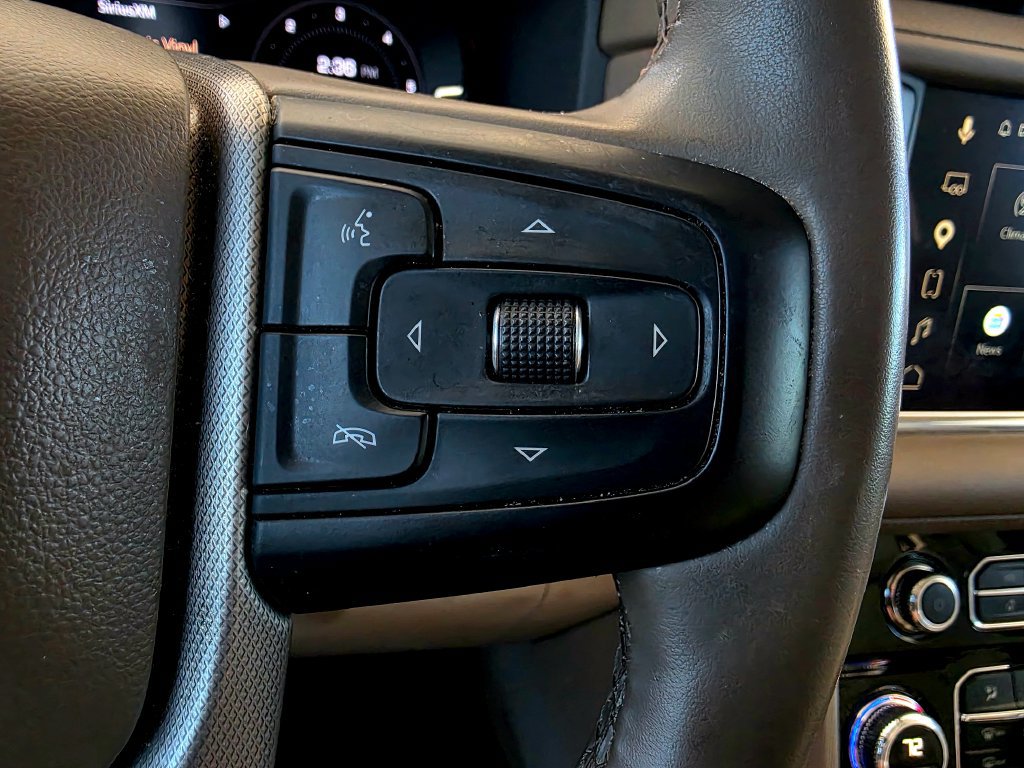 Used 2024 GMC Yukon XL Denali AWD/4WD image 31
