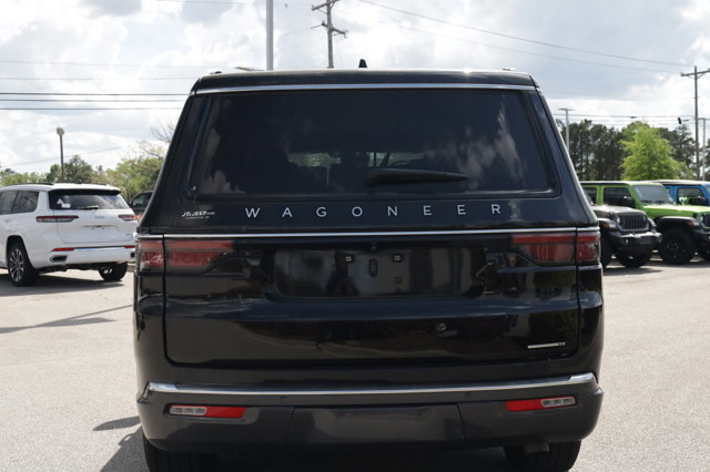 Used 2022 Jeep Wagoneer Series II RWD image 4