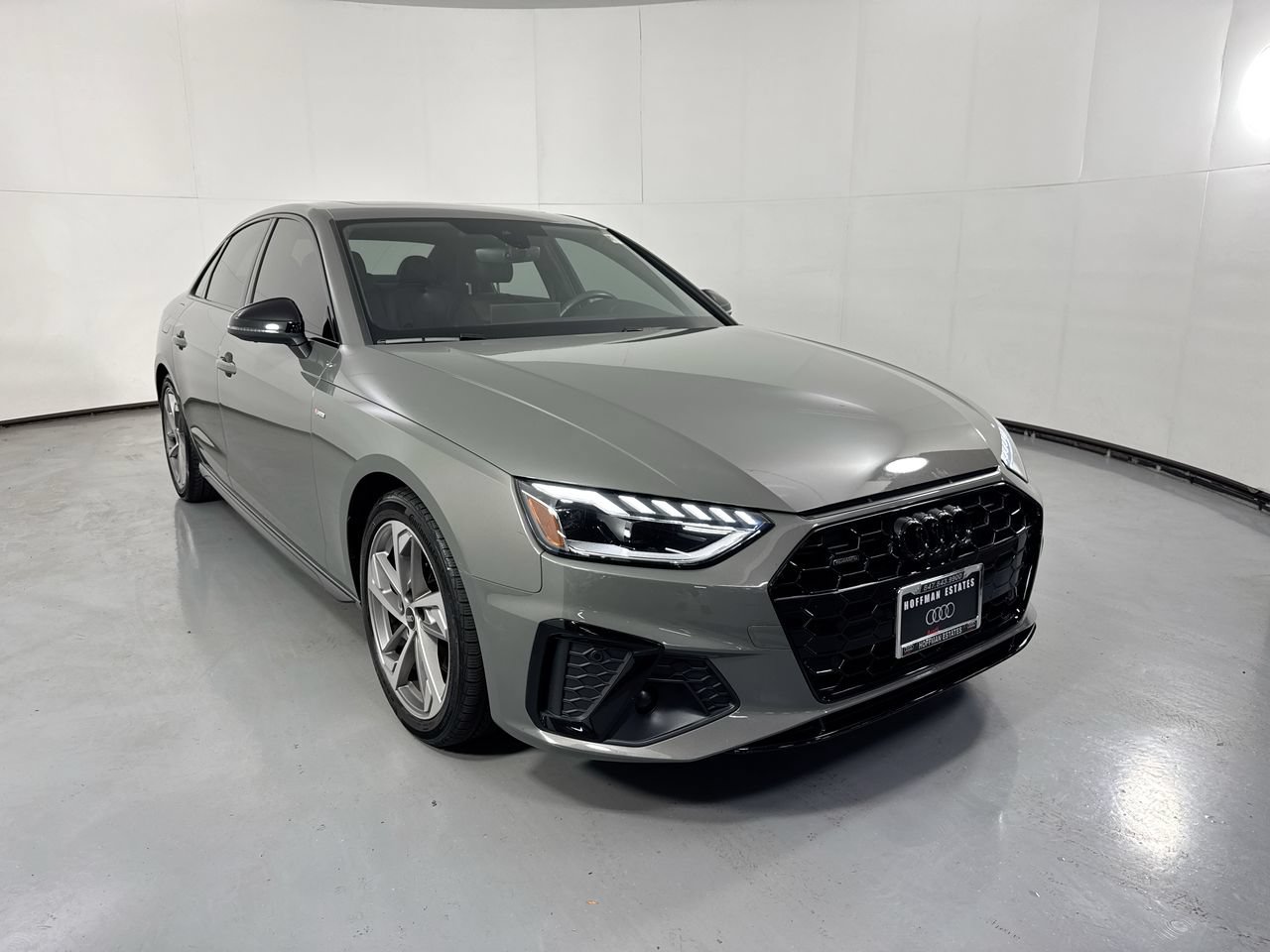 Used 2023 Audi A4 2.0T Premium Plus AWD/4WD image 3