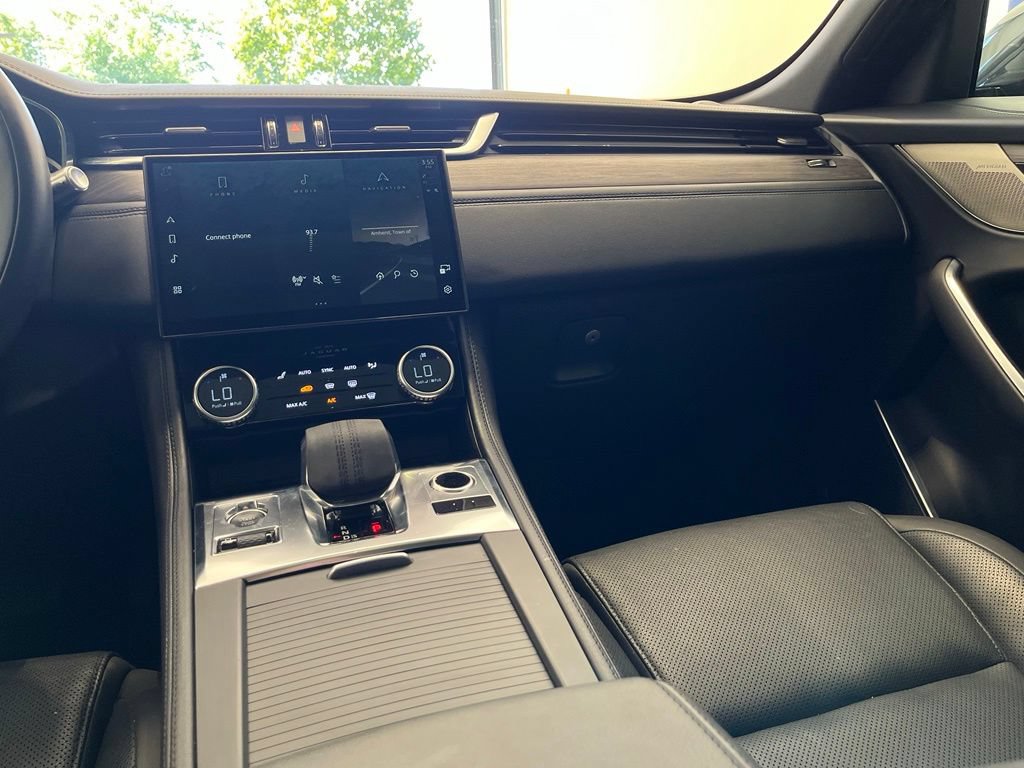 Used 2021 Jaguar F-PACE S AWD/4WD image 36