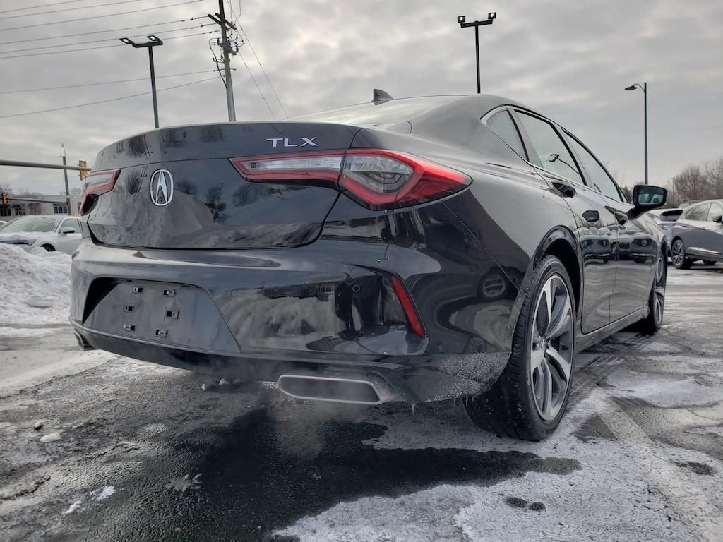 Certified 2025 Acura TLX w/ Technology Package image 9
