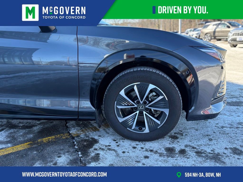 Used 2025 Lexus RZ 450e w/ Technology Package image 9
