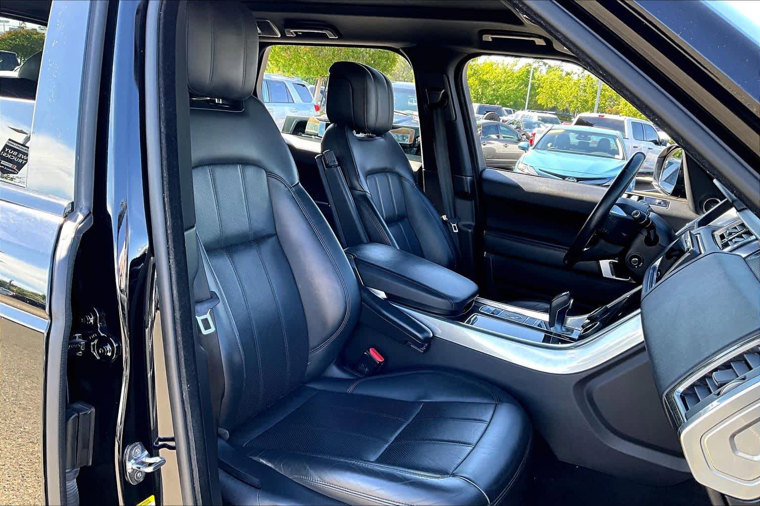 Used 2020 Land Rover Range Rover Sport HSE AWD/4WD image 8