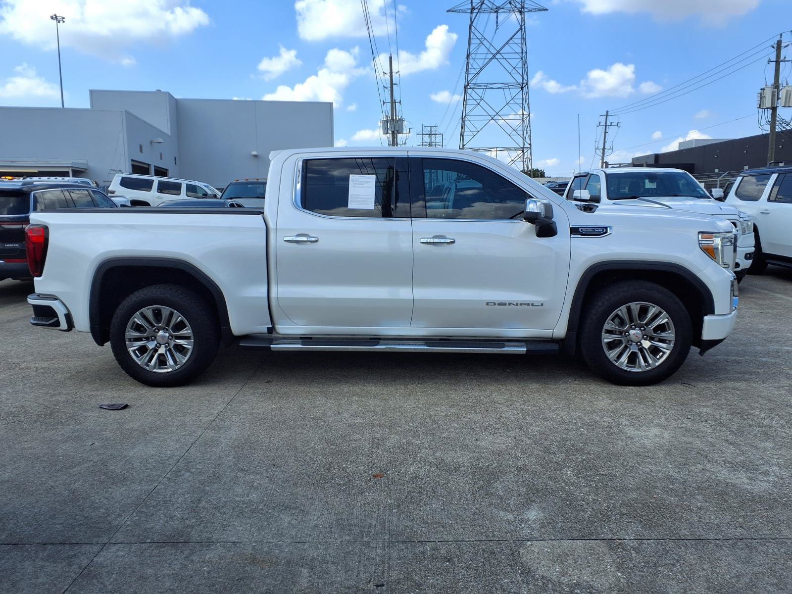 Used 2022 GMC Sierra 1500 Denali w/ Driver Alert Package II AWD/4WD image 27