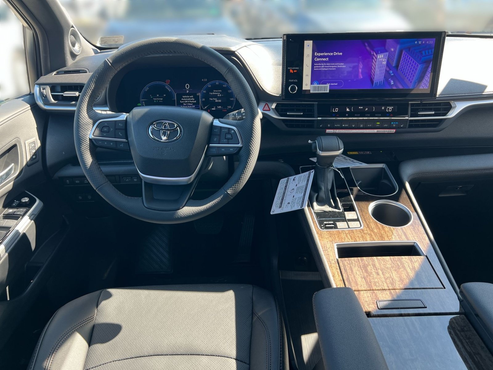 New 2026 Toyota Sienna Platinum AWD/4WD image 18