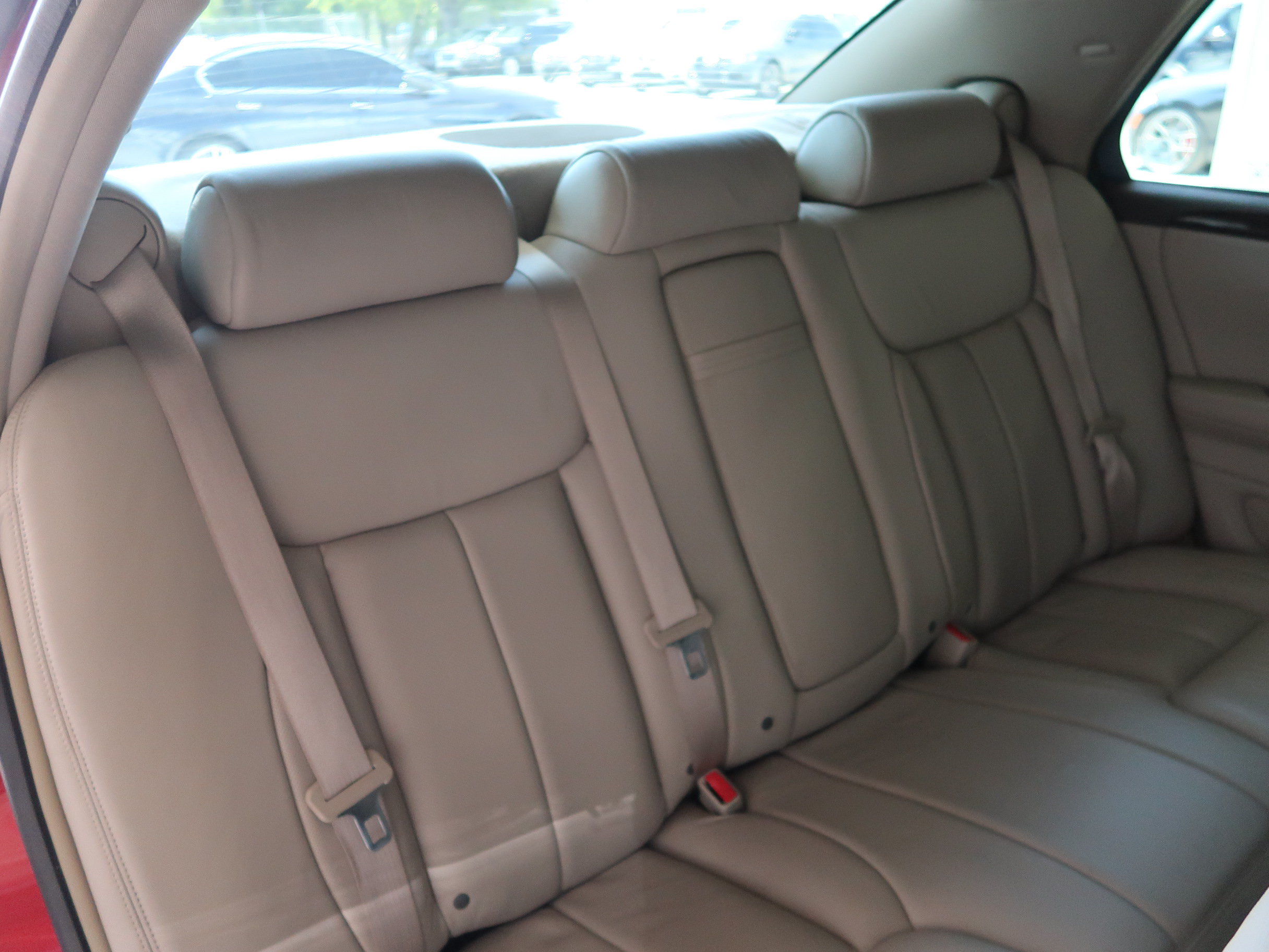 Used 2009 Cadillac DTS FWD image 36