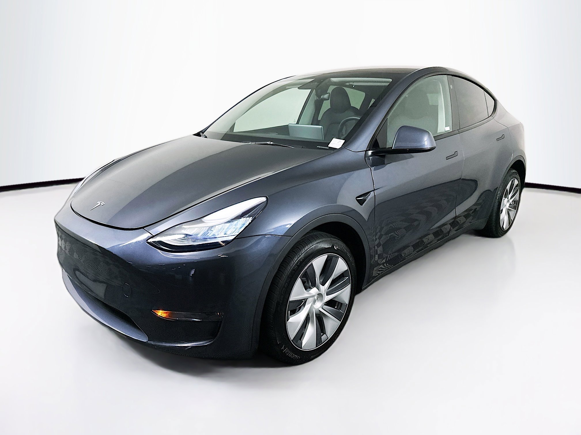 Used 2023 Tesla Model Y Long Range AWD/4WD image 3
