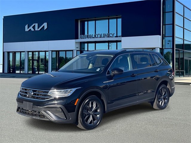 Used 2022 Volkswagen Tiguan SE image 7