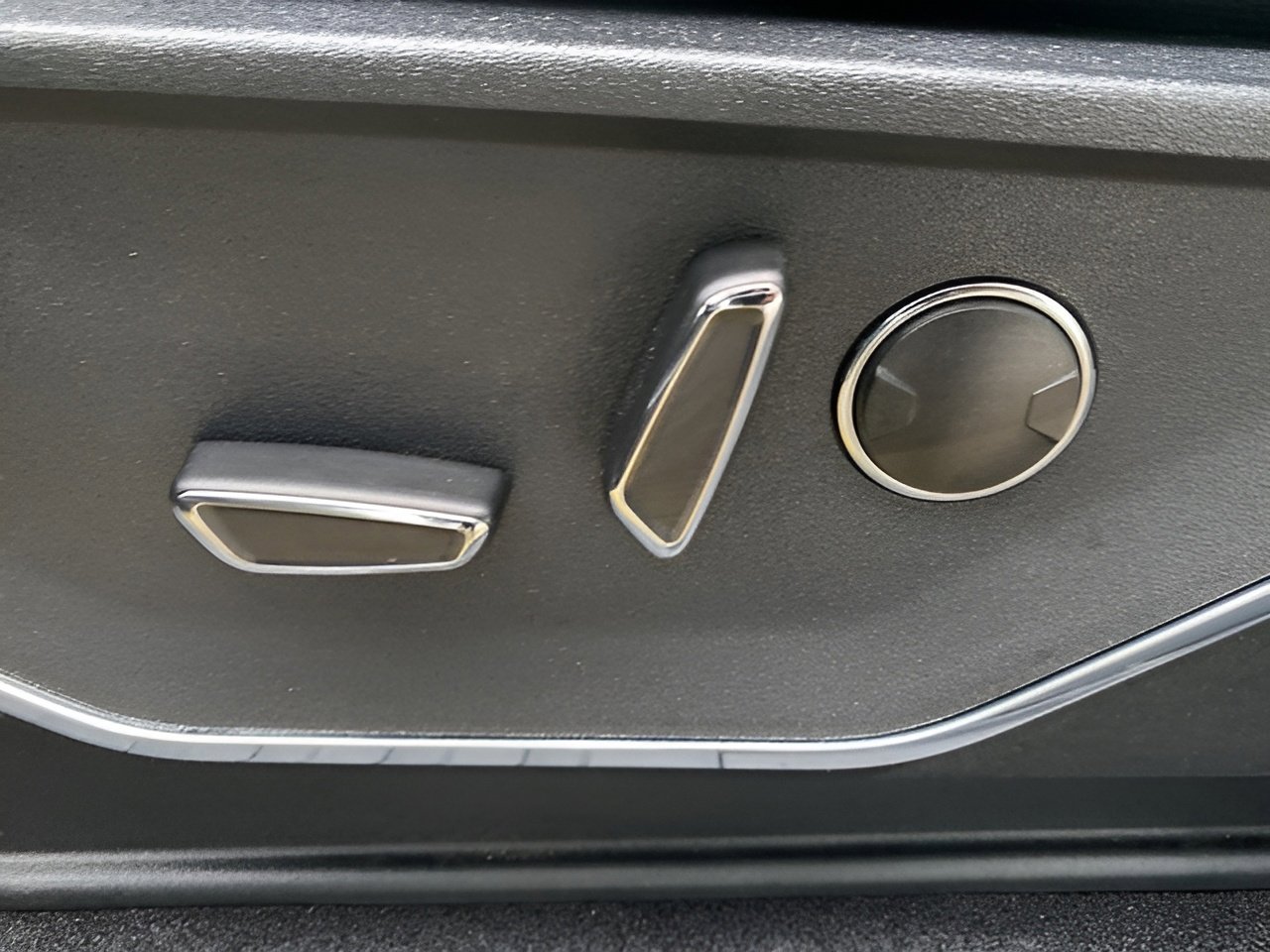 Certified 2023 Ford F150 Lariat w/ Equipment Group 502A High image 10