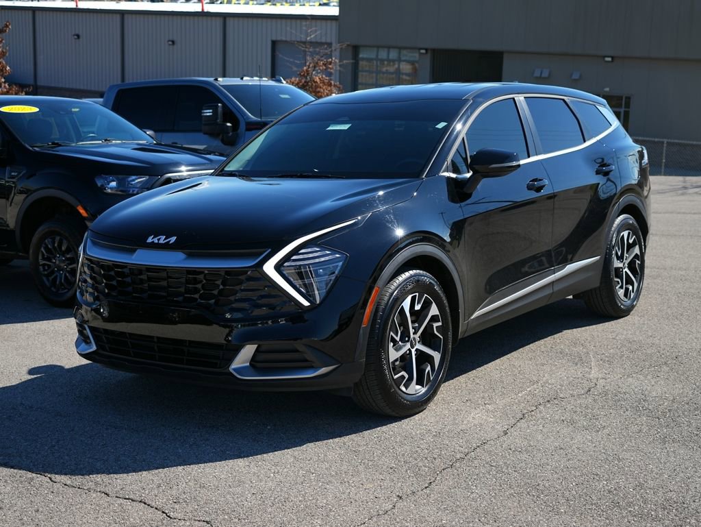 Used 2025 Kia Sportage EX image 9