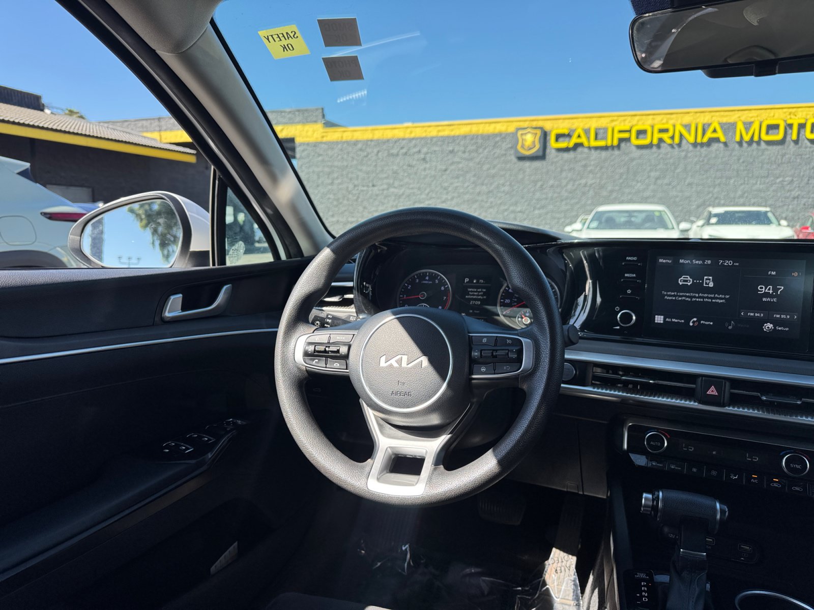 Used 2022 Kia K5 LXS FWD image 23
