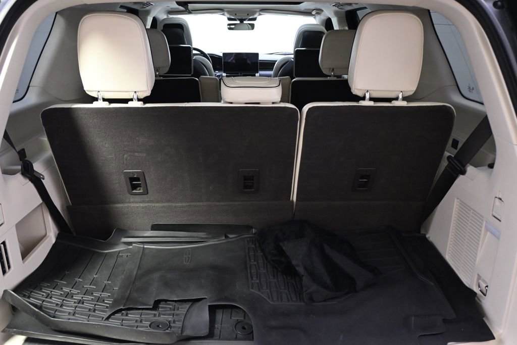 Used 2023 Lincoln Navigator Black Label AWD/4WD image 19