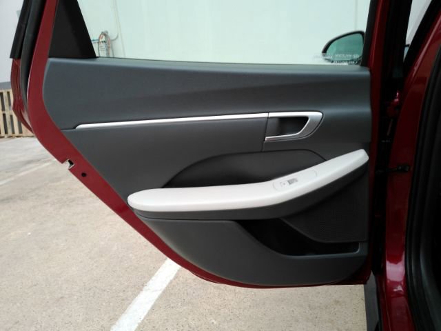 Used 2024 Hyundai Sonata SEL w/ Convenience Package image 18