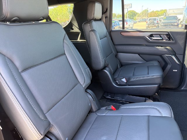 New 2026 GMC Yukon XL Denali w/ Denali Reserve Package AWD/4WD image 22
