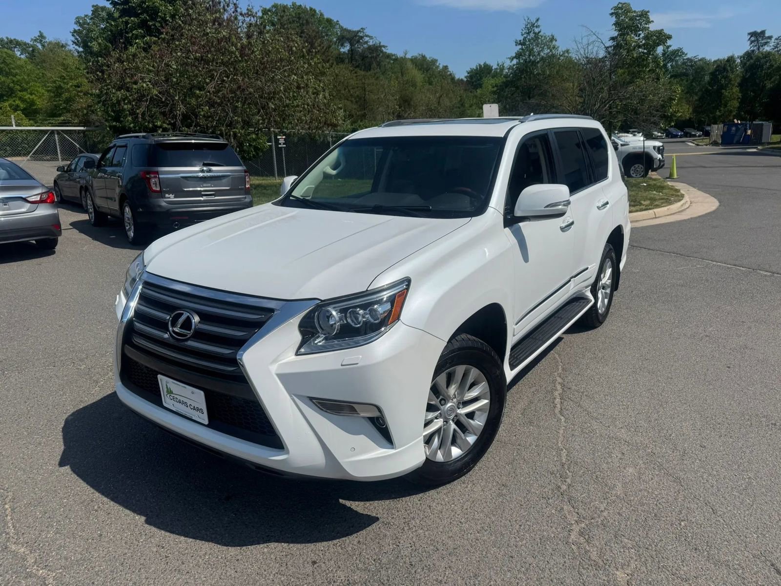 Used 2015 Lexus GX 460 w/ Premium Package AWD/4WD image 2