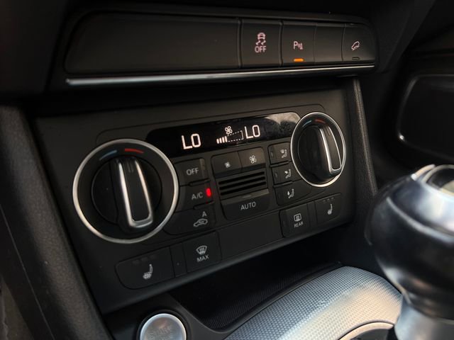 Used 2016 Audi Q3 2.0T Prestige w/ Prestige Package image 26