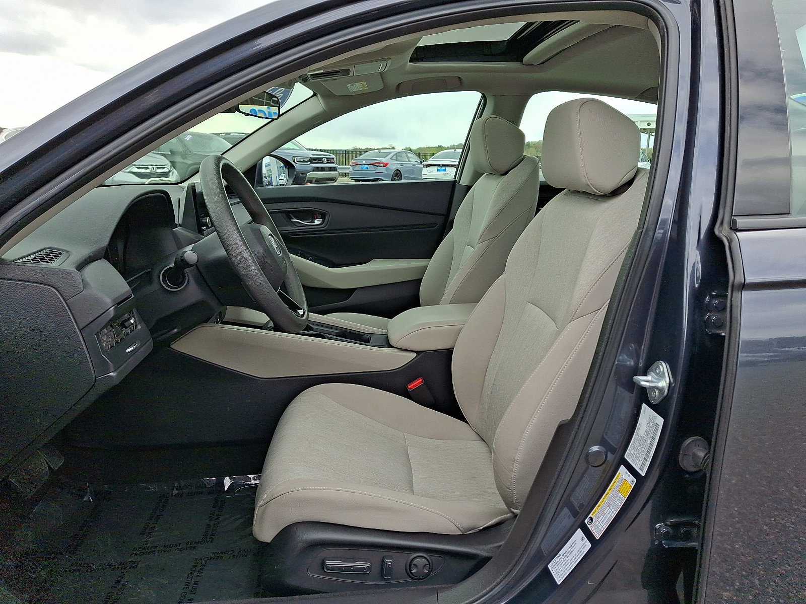 Used 2023 Honda Accord EX image 13