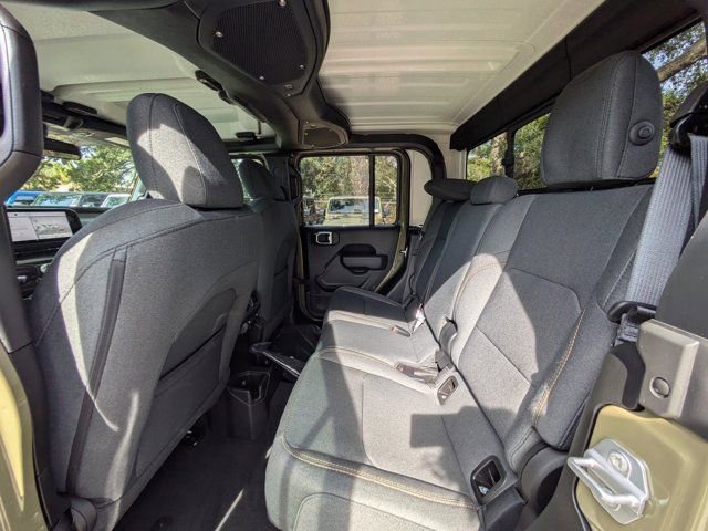 New 2026 Jeep Gladiator Sport AWD/4WD image 12