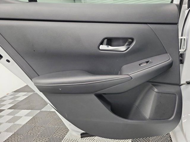 Certified 2021 Nissan Sentra SV FWD image 44