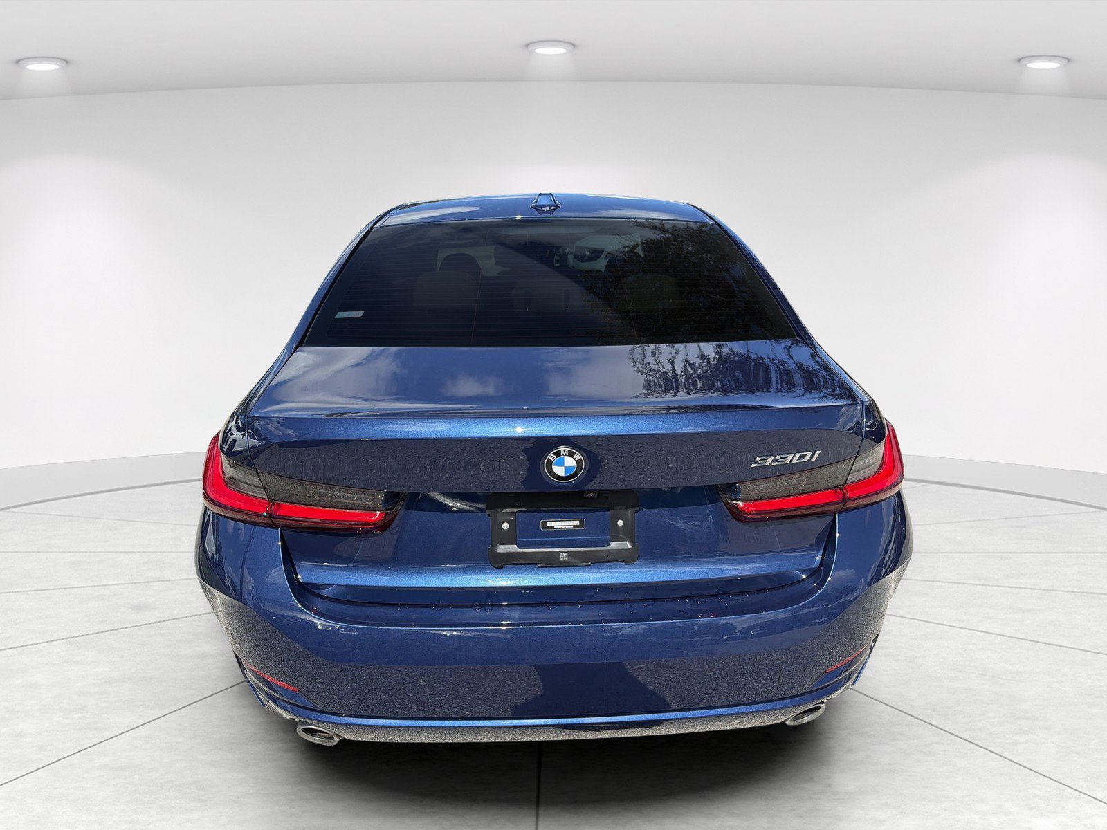 Used 2023 BMW 330i Sedan w/ Premium Package RWD image 6