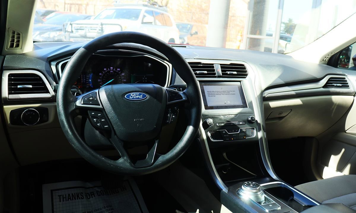 Used 2019 Ford Fusion SE image 35