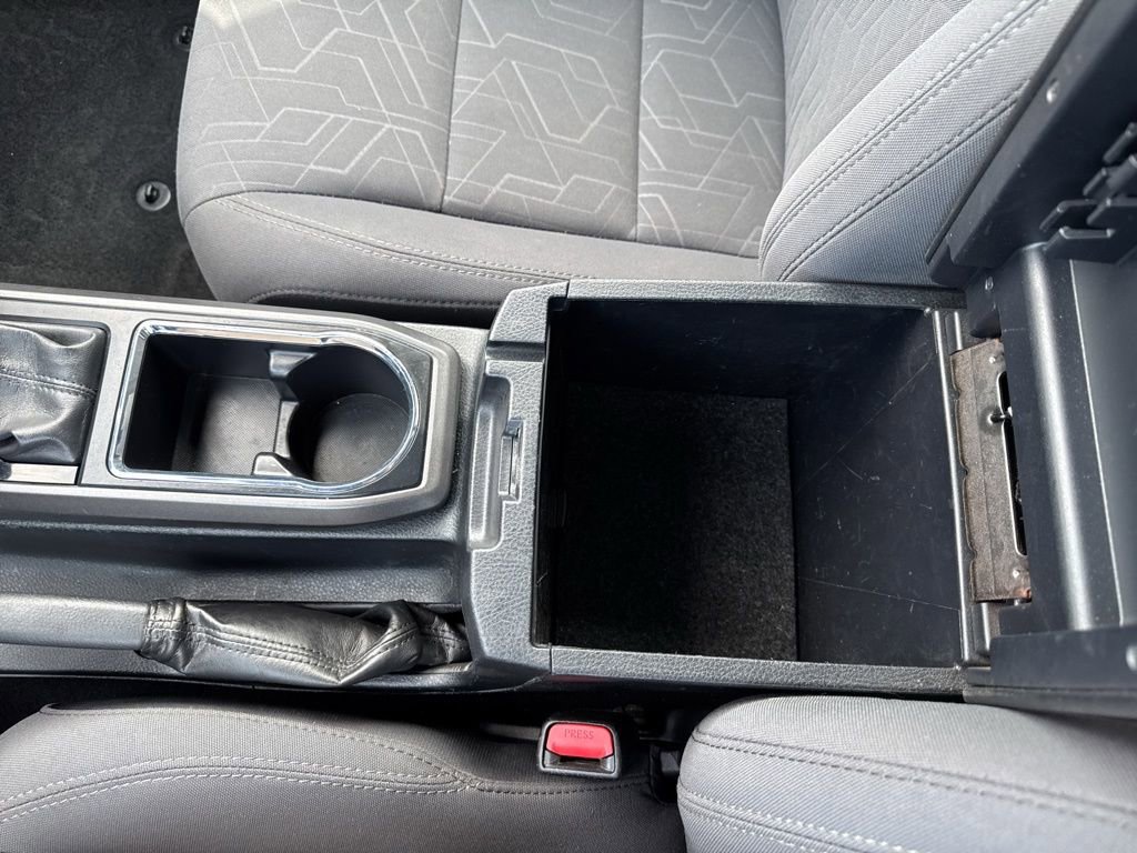 Used 2019 Toyota Tacoma TRD Off-Road w/ Technology Package AWD/4WD image 16