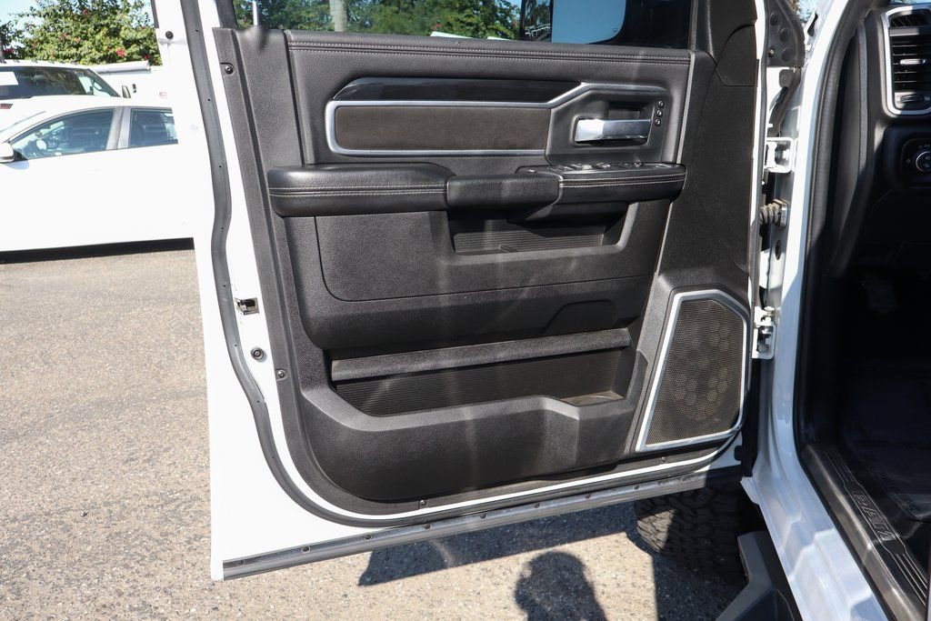 Used 2020 RAM 2500 Laramie w/ Night Edition AWD/4WD image 16