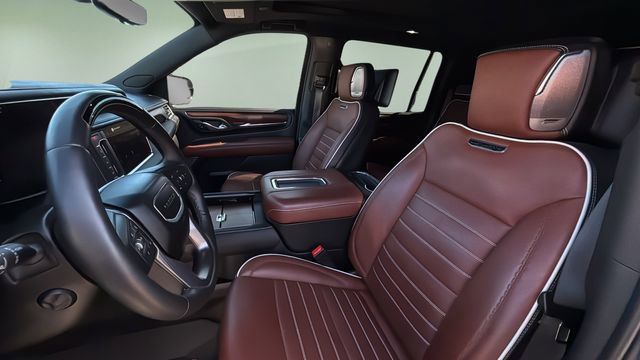 Used 2024 GMC Yukon XL Denali Ultimate image 18