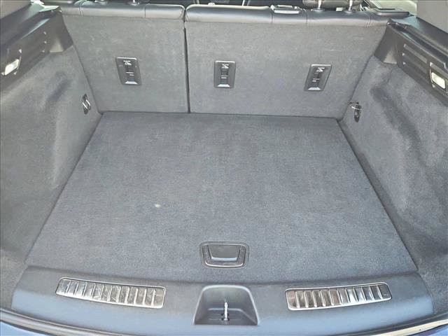 Used 2023 Cadillac XT4 Premium Luxury image 6