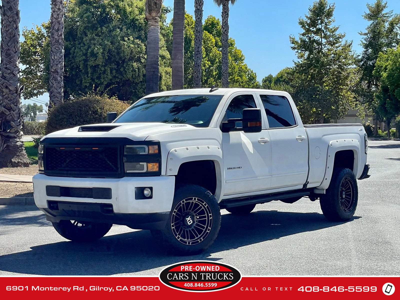 Used 2018 Chevrolet Silverado 2500 LT w/ Z71 Package, Off-Road image 3