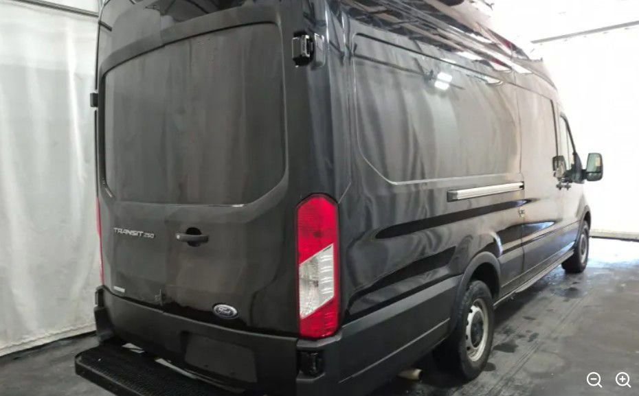 Used 2023 Ford Transit 250 148 High Roof Extended w/ Load Area Protection Package RWD image 3